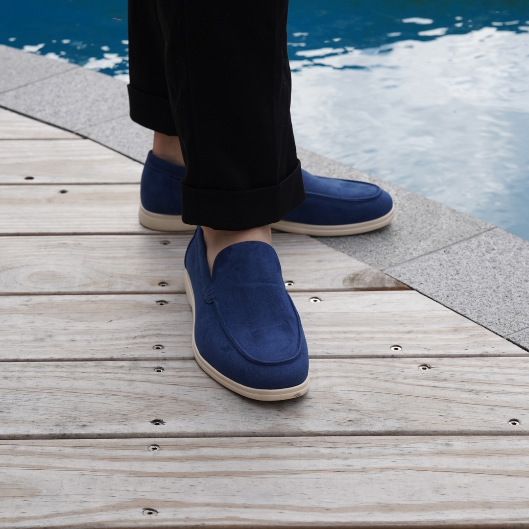 Men’s Linen Shirt & Shorts Set with Suede Loafers