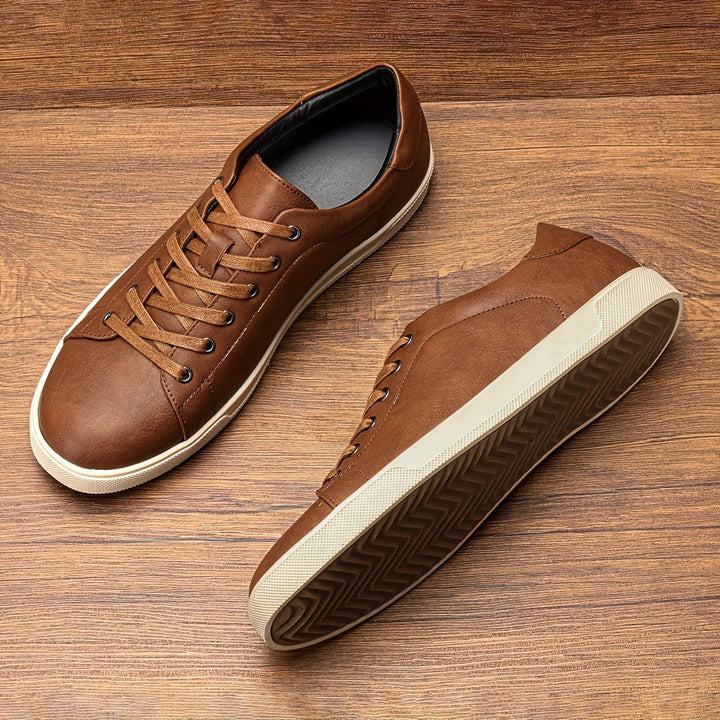 Monaco Classic Sneakers